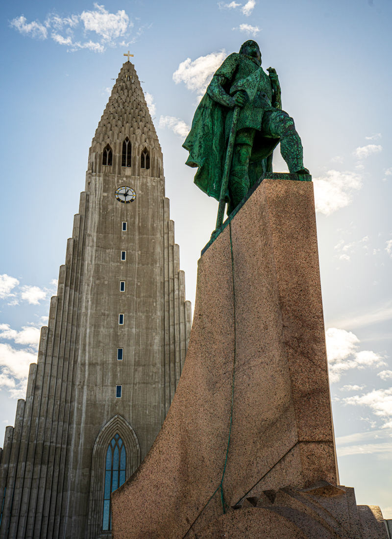 Visite guidée de Reykjavik avec un guide français en Islande, statue de Leifur Eiriksson